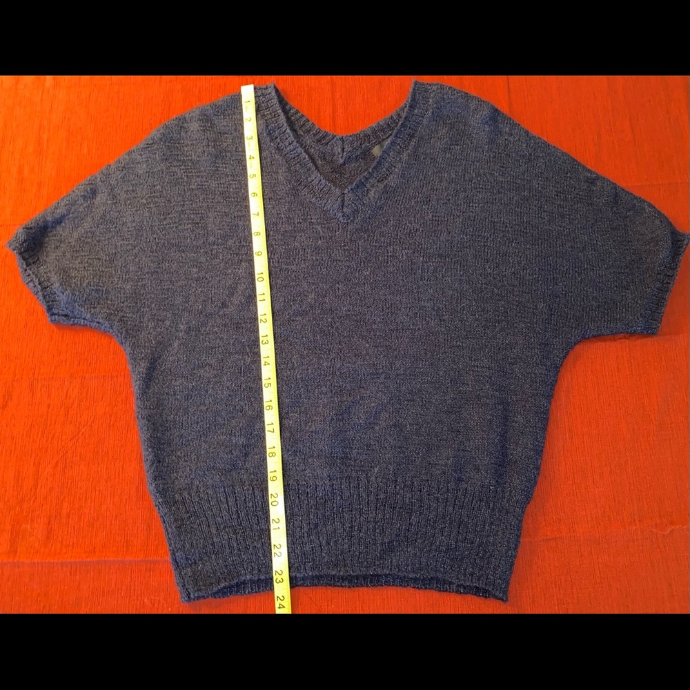 Sweater - Picture 4 of 6